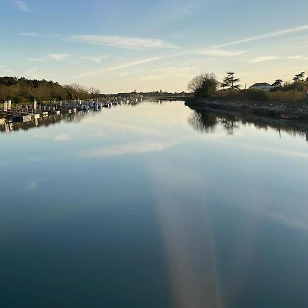 Les Bains Boyardville - Hotel Et Restaurant Luaran gambar
