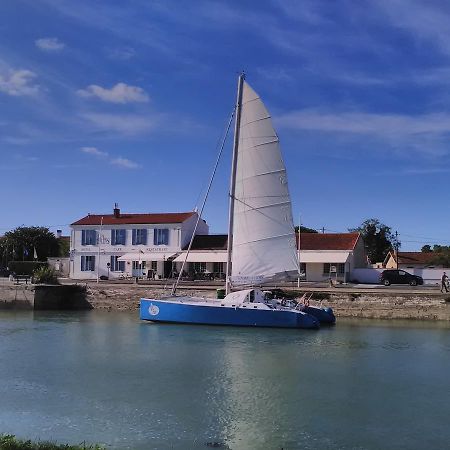 Les Bains Boyardville - Hotel Et Restaurant Luaran gambar