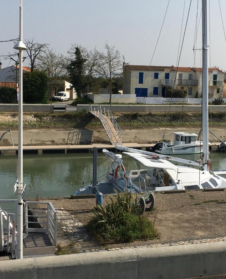 Les Bains Boyardville - Hotel Et Restaurant Luaran gambar