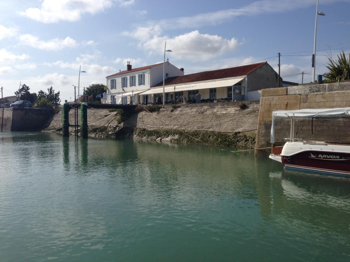 Les Bains Boyardville - Hotel Et Restaurant Luaran gambar